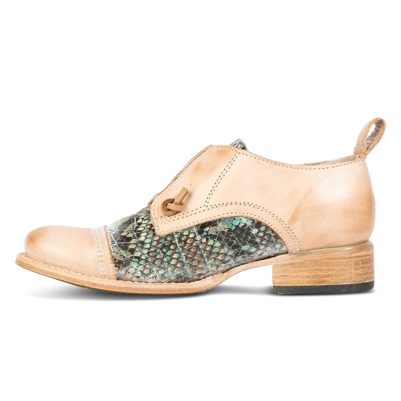 Freebird by Steven Mabel Oxford loafers. 
NWT
Sz 6 - Picture 6 of 12